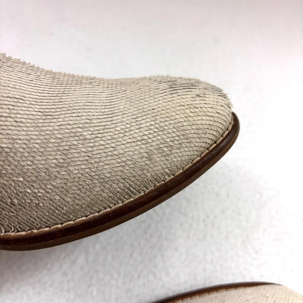 Seychelles Cream Towel‎ Leather SuedeTexture Almond Toe Zip Ankle Booties (9)